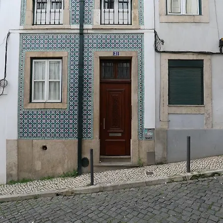 Rustic Flat At Lisbon's Heart *