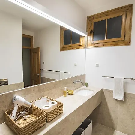 Appartement Rustic Flat At Lisbon's Heart *