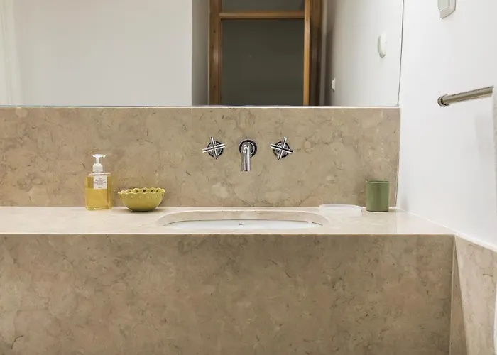 Rustic Flat At Lisbon's Heart Lisboa